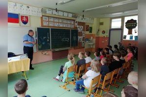 Beseda s mestským policajtom