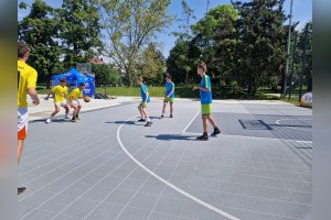 Víťazstvo na kraji v streetbasketbale